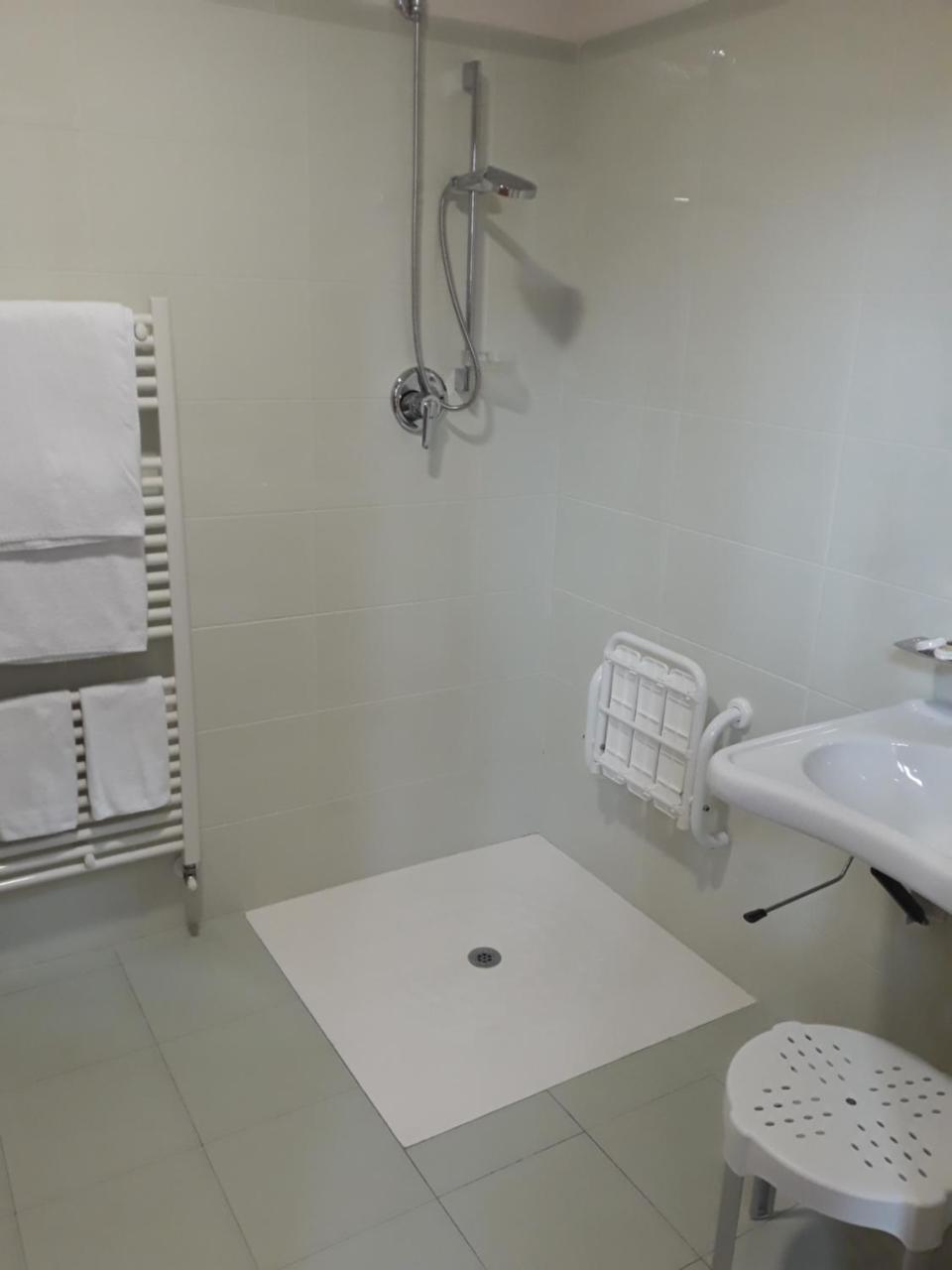 Master Hotel Реджо Емилия Екстериор снимка